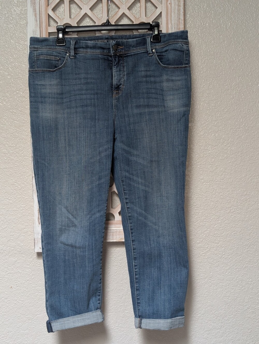 Chico's So Slimming Girlfriend Crop Jeans Blue Denim Size 2 (US 12 LG) Roll Cuff